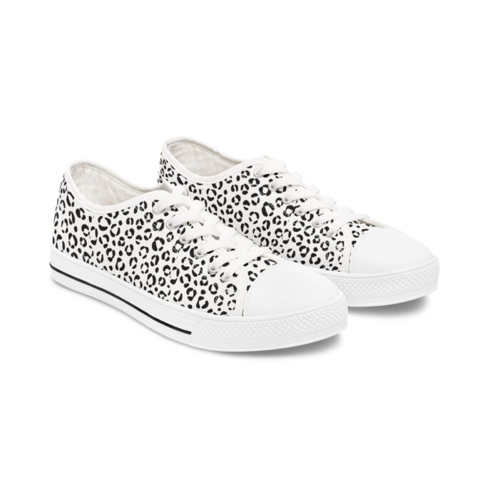 Leopard women's sneakers Low-top leopard print shoes Comfortable casual sneakers Stylish animal print footwear