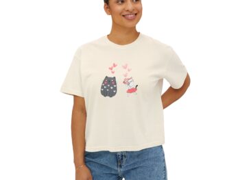 Gothic Valentine women’s tee Black cat boxy shirt Women’s cropped gothic T-shirt Gothic fashion Valentine gift