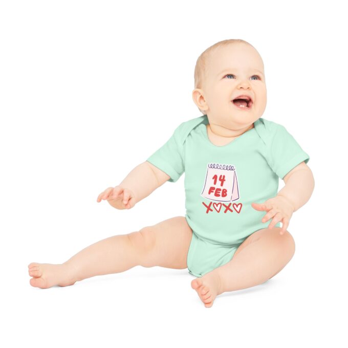 Valentine’s Day Newborn Outfit – Adorable & Eco-Friendly - Image 24