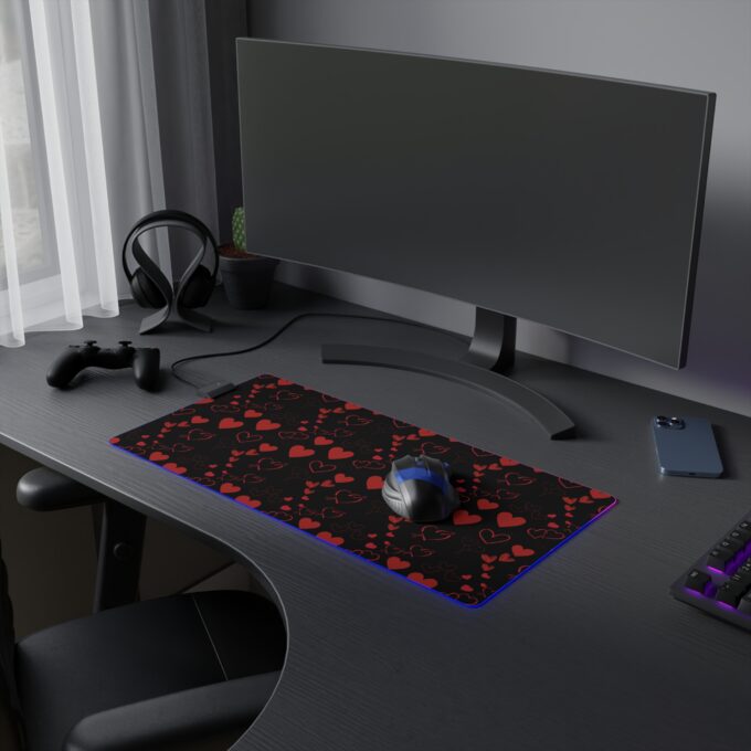 LED Heart Gaming Mouse Pad - Perfect for Gamers & Valentine's Day - Image 5